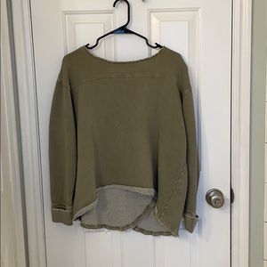 Green free people sweater with cute back!!